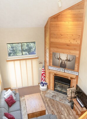 Condo, 2 Bedrooms | Living area | Smart TV