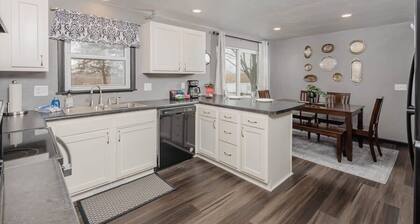 Champion Center Accommodations - 6 beds, 2 bath