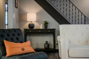 Interior - Champion Center Accommodations - 6 beds, 2 bath (Appleton)