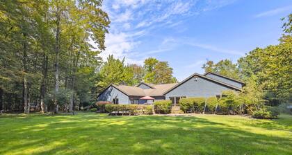 Great Group Getaway: Games Galore + Outdoor Oasis