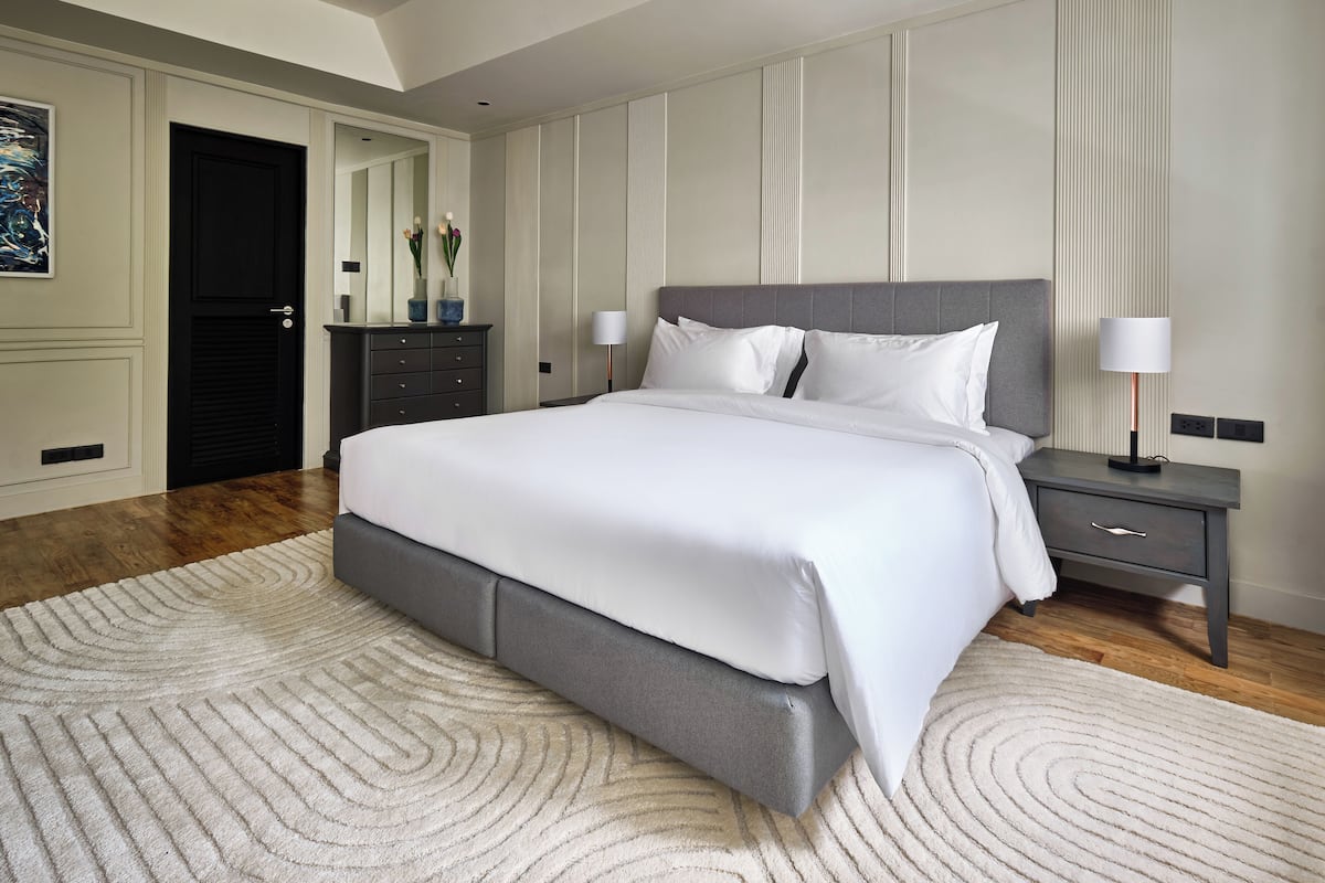 Deluxe Studio Suite, 2 Bedrooms | 3 bedrooms, Egyptian cotton sheets, premium bedding, memory-foam beds