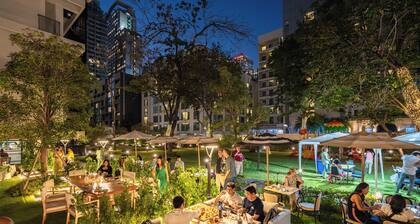 Floral Court Hotel & Residence Sukhumvit 13