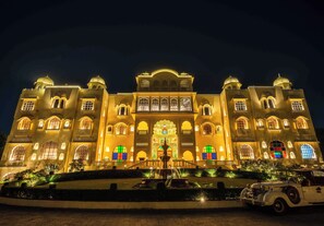 Ngoại thất