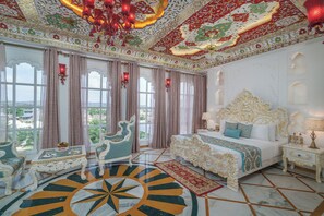 Maharaja Suite with Jacuzzi | In-room safe, free WiFi, bed sheets - R Chandras Palace  (Chomu)