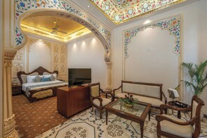 Premium Room | In-room safe, free WiFi - R Chandras Palace (Chomu)