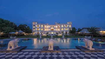 Alberca al aire libre