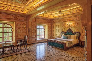 Premium Palace Room | In-room safe, free WiFi, bed sheets