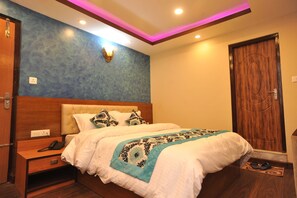 Deluxe Single Room | Hypo-allergenic bedding, minibar, in-room safe, individually decorated