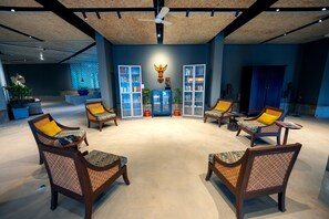 Library - Kshemavana The Wellness Retreat (Nelamangala)