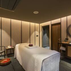 Luxury Suite | Massage in accommodation