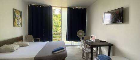 1 Schlafzimmer, Schreibtisch, kostenloses WLAN, Bettwäsche