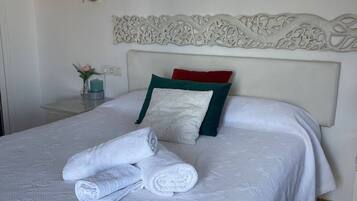 1 chambre, fer et planche Ă repasser, accĂšs Internet