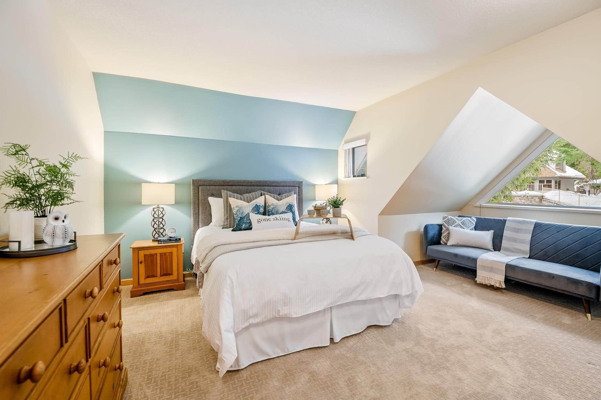 2 bedrooms, in-room safe, desk, iron/ironing board