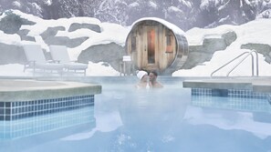 室內泳池