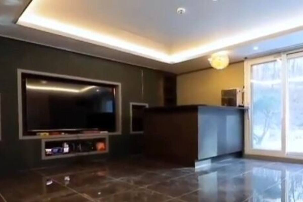 Family Villa | Living area | Toys, heated floors