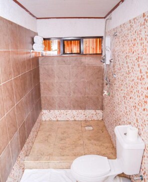 Shower, rainfall showerhead, free toiletries, slippers - GALAXY RESORT KITENGELA  (Kitengela)