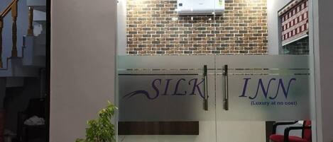 Entrée de l’hébergement