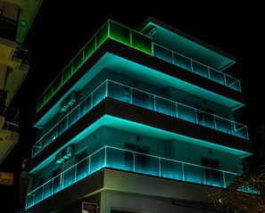 واجهة المنشأة