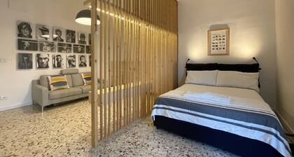 COMFORTABLE ROOMS, MODERN APARTMENT A FEW MINUTES FROM THE HISTORIC CENTER