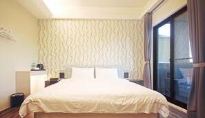 Habitació doble per a ús individual Deluxe | Escriptori, espai de treball apte per a portàtils i cortines opaques 