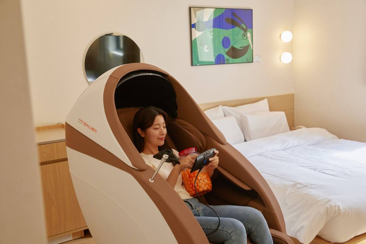 1 bedroom, premium bedding, free WiFi, bed sheets