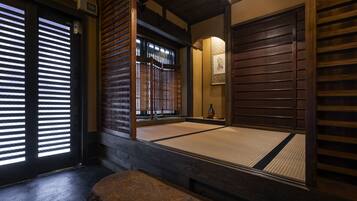 Townhome | 2 bedrooms, free WiFi
