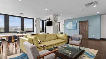 Smart TV, aparelho de som, escritórios