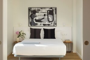 Ferros/tábuas de passar roupa, Wi-Fi de cortesia, roupa de cama