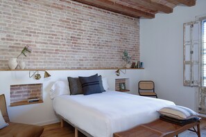 Standard Apartment | Iron/ironing board, free WiFi, bed sheets - Factory Apartments Barcelona (Barcelona)