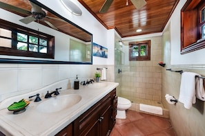 Hair dryer, towels