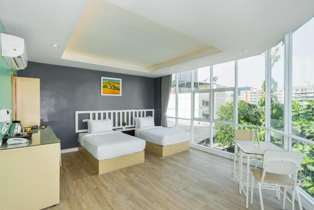 Suite | ตู้นิรภัยในห้องพัก, โต๊ะทำงาน, ผ ้าม่านกันแสง, Wi-Fi ฟรี