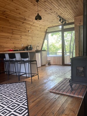 Villa superior | 1 habitación, escritorio, wifi y ropa de cama