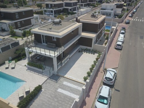 Mondrian Villa with private pool