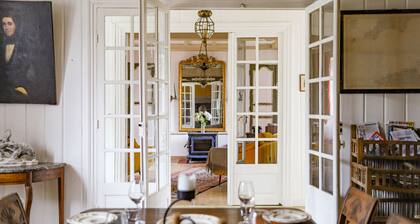 un Manoir du Xviième à Proximité des Plages et du Port, 4 Chambres, 7 Couchages