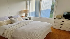 3 bedrooms, iron/ironing board, WiFi