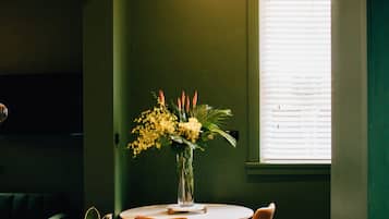 Superior Apartment | In-room dining