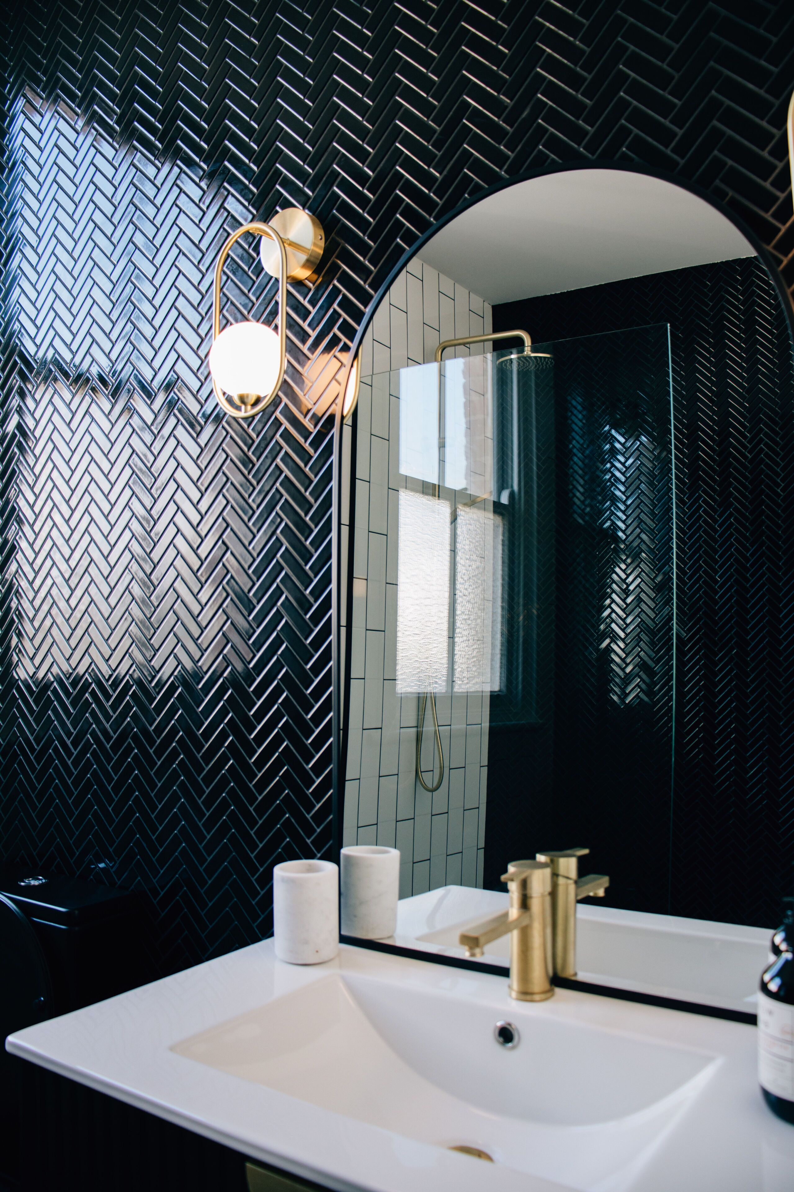 Deluxe Apartment | Bathroom