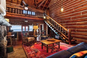 Fireplace, stereo, offices