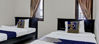 OYO Life 92509 Maulana Guest House Simpur