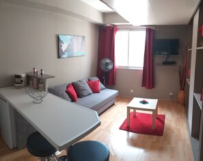 TV - Studio Cosy Plein Centre Cassis (Cassis)