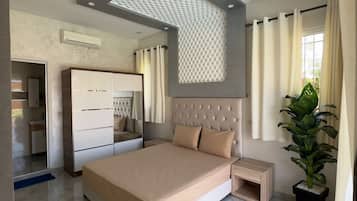 3 室のベッドルーム、WiFi、ベッドシーツ