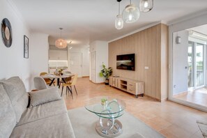 تلفزيون ذكي