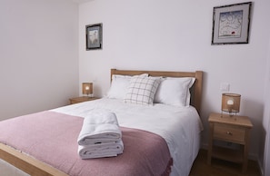 2 bedrooms, in-room safe, iron/ironing board, travel crib - Porto sunset suite (Vila Nova de Gaia)