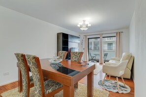 Flat-screen TV - Ramos apartment by HRM (Funchal)
