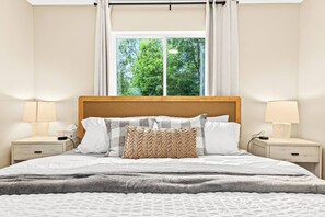 1 habitación, tabla de planchar con plancha, wifi gratis y ropa de cama 