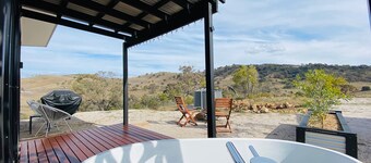 Rose Quartz - Scenic outdoor bath ideal for a romantic couples weekend!