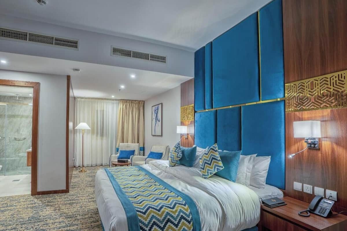 Phòng Superior | Bộ đồ giường cao cấp, phòng cách âm, bộ trải giường 