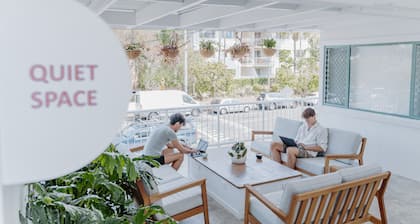 Surf Inn Boutique Backpackers