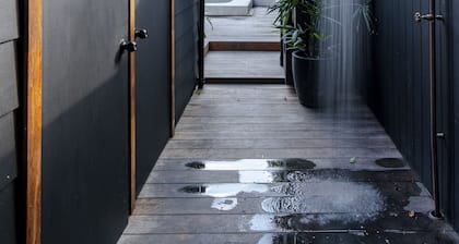 Surf Inn Boutique Backpackers