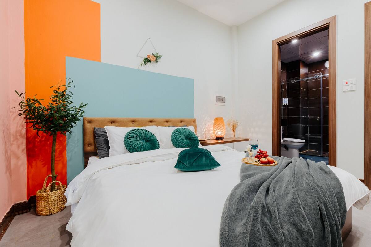 Habitación doble Confort | 1 habitación, tabla de planchar con plancha, wifi gratis y ropa de cama
